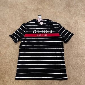 Guess tshirt w tag new